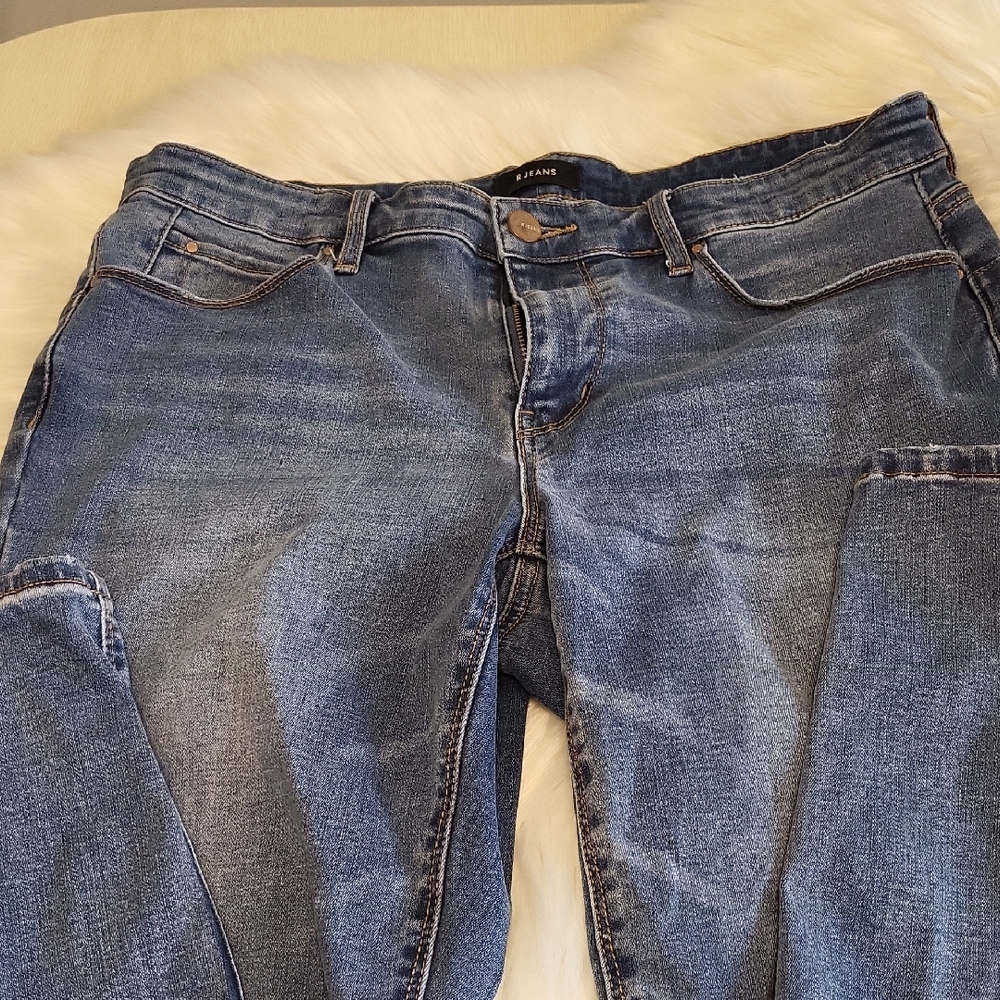 R JEANS
